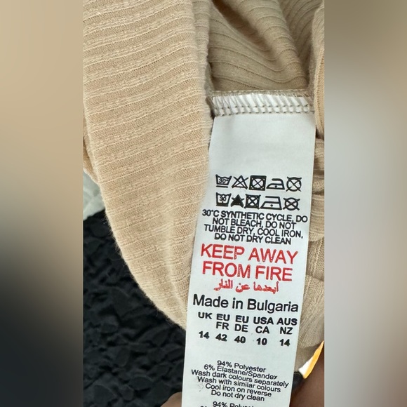 New Pretty Little Thing Nude Stone Rib Lace Back Scoop Neck Maxi Dress - Picture 5 of 5